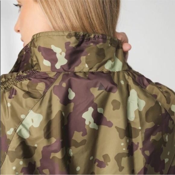 Vitality Ethos Jacket in Woodland Size Small NEW - Picture 5 of 9